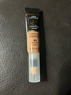 Conceal + Perfect Liquid Contour Concealer 01 Honey